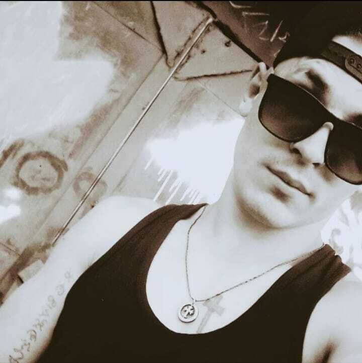  45739818  , 26 ,    