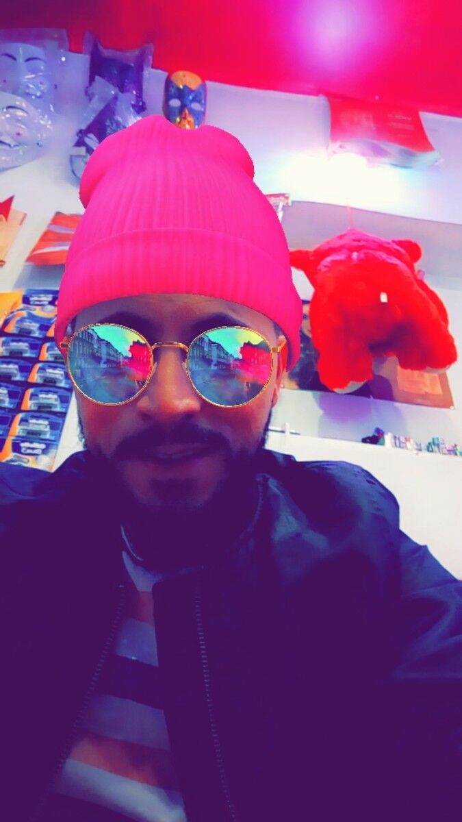  19237758  Djamel, 35 ,    Algiers