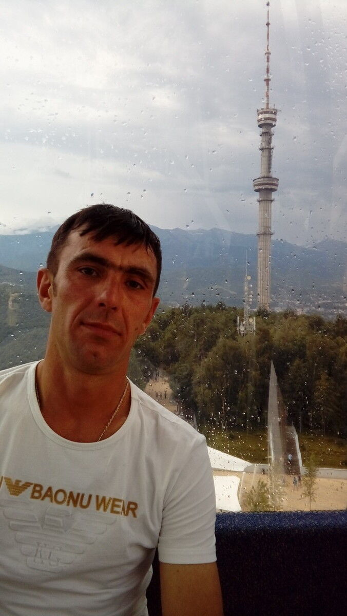  ,   Sergej, 45 ,   , 
