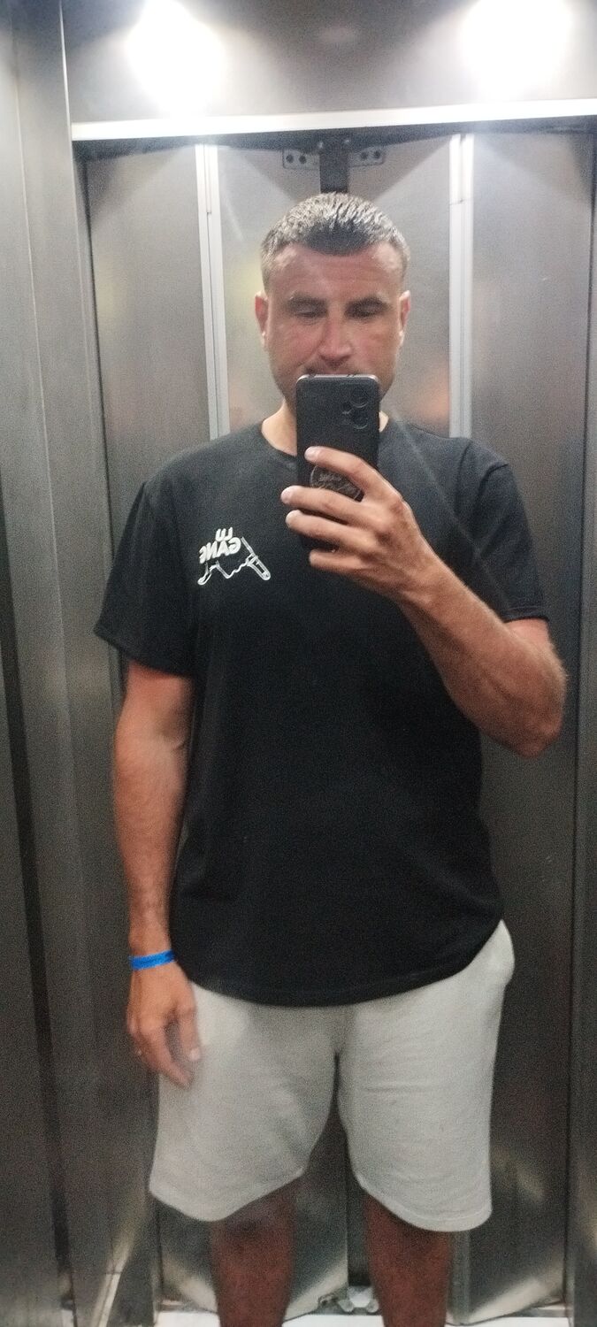  47126328  , 33 ,    
