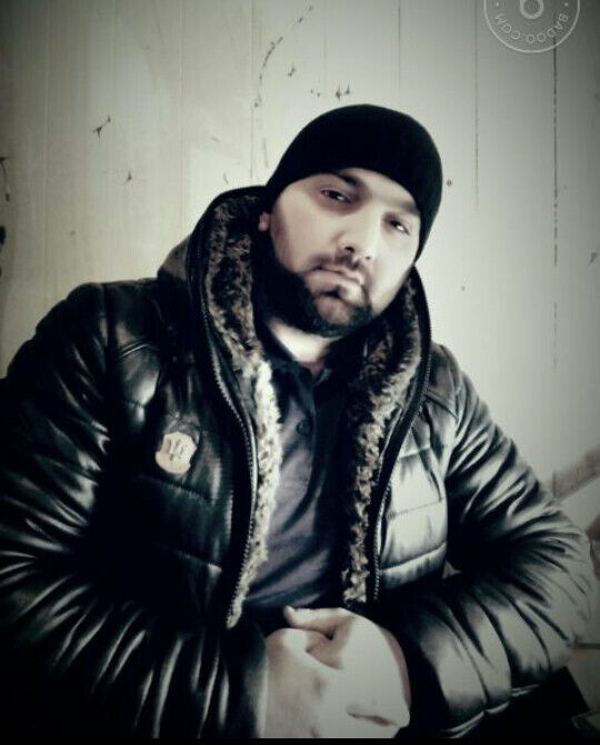   ,   Rufat, 37 ,   ,   