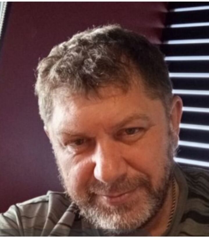  54834108  Konstantin, 56 ,    