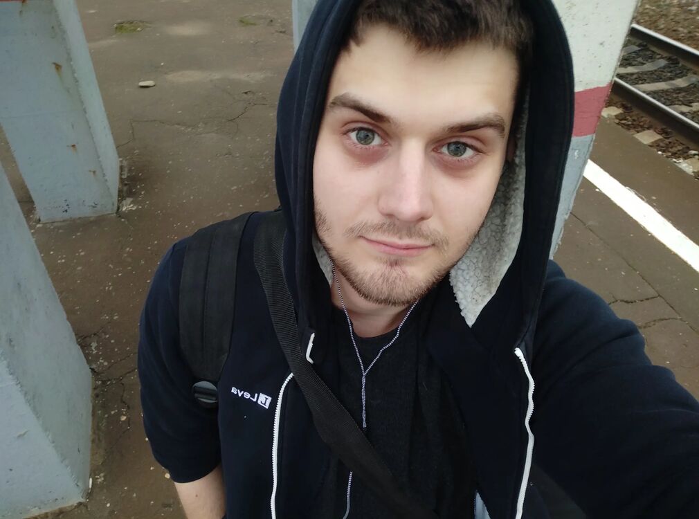  30418738  Kirill, 27 ,    