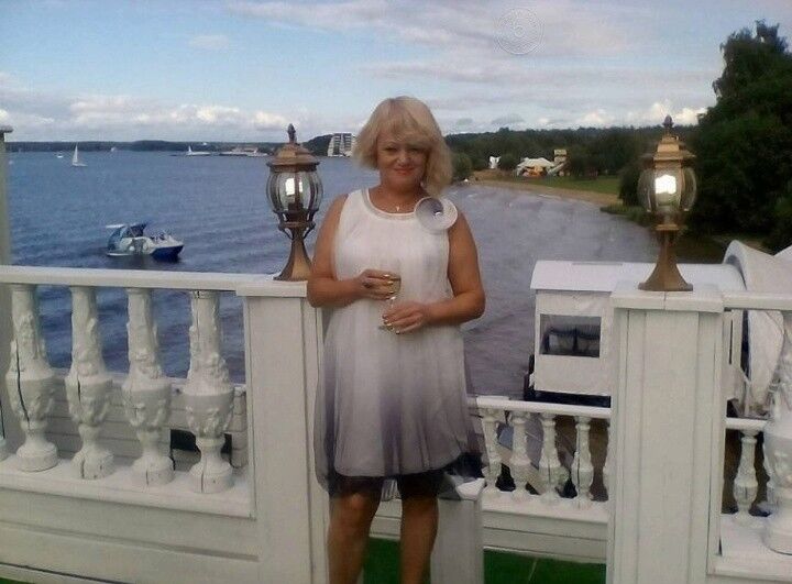  15239578  Nadezda, 65 ,    