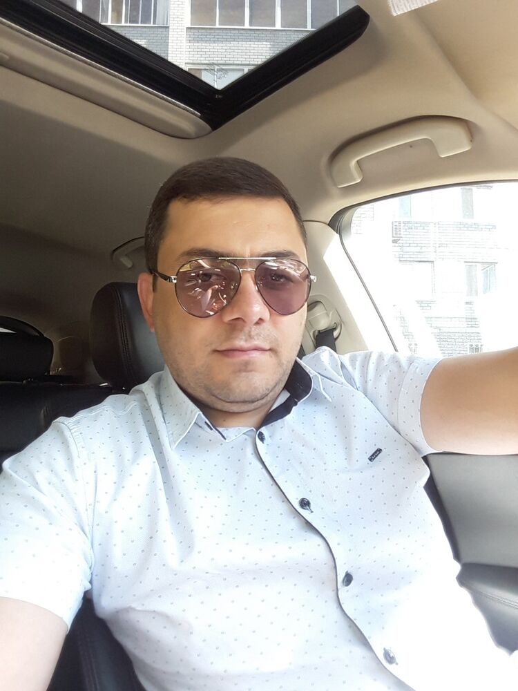  19001798  HAKOB, 39 ,    