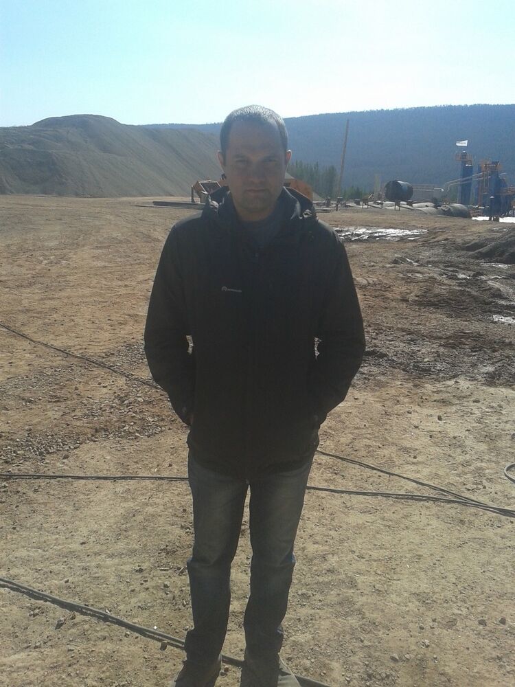  4300128  Andry, 47 ,    