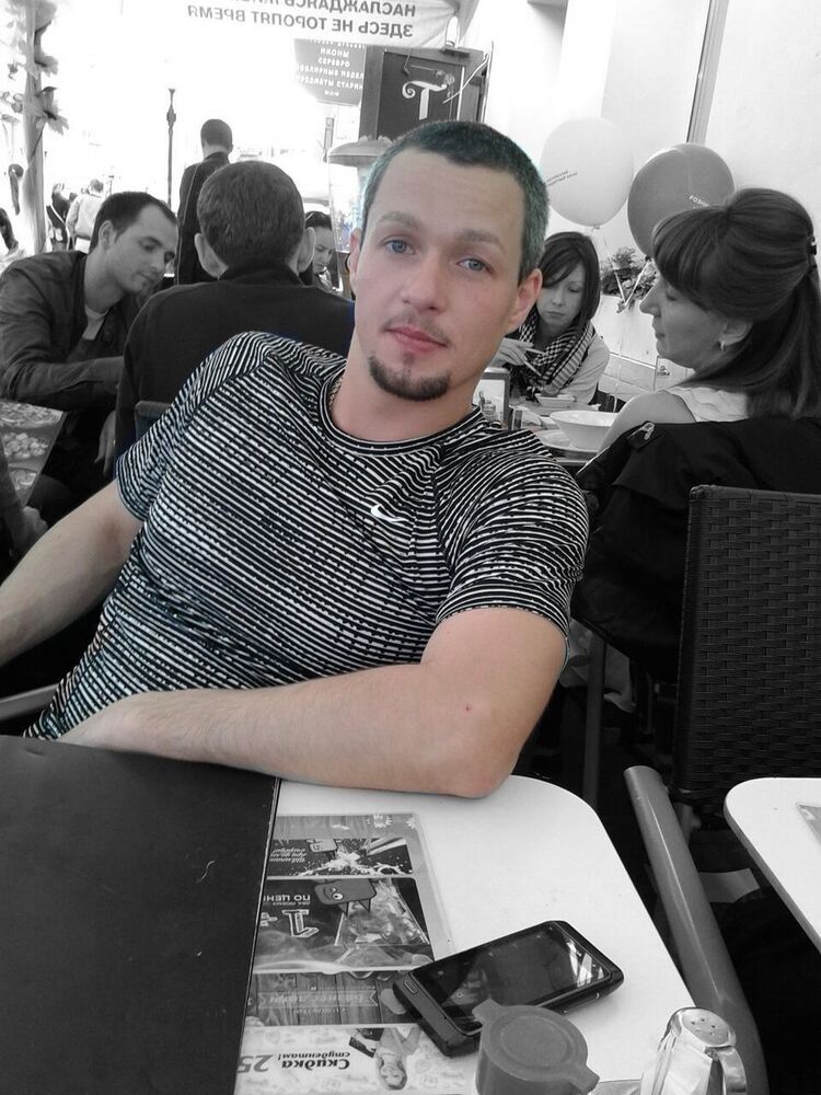  ,   Sasha, 41 ,   