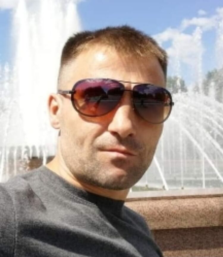  32589578  , 43 ,    -