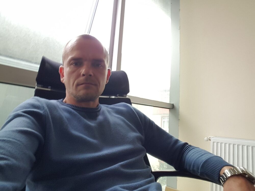  Gora,   , 27 ,  