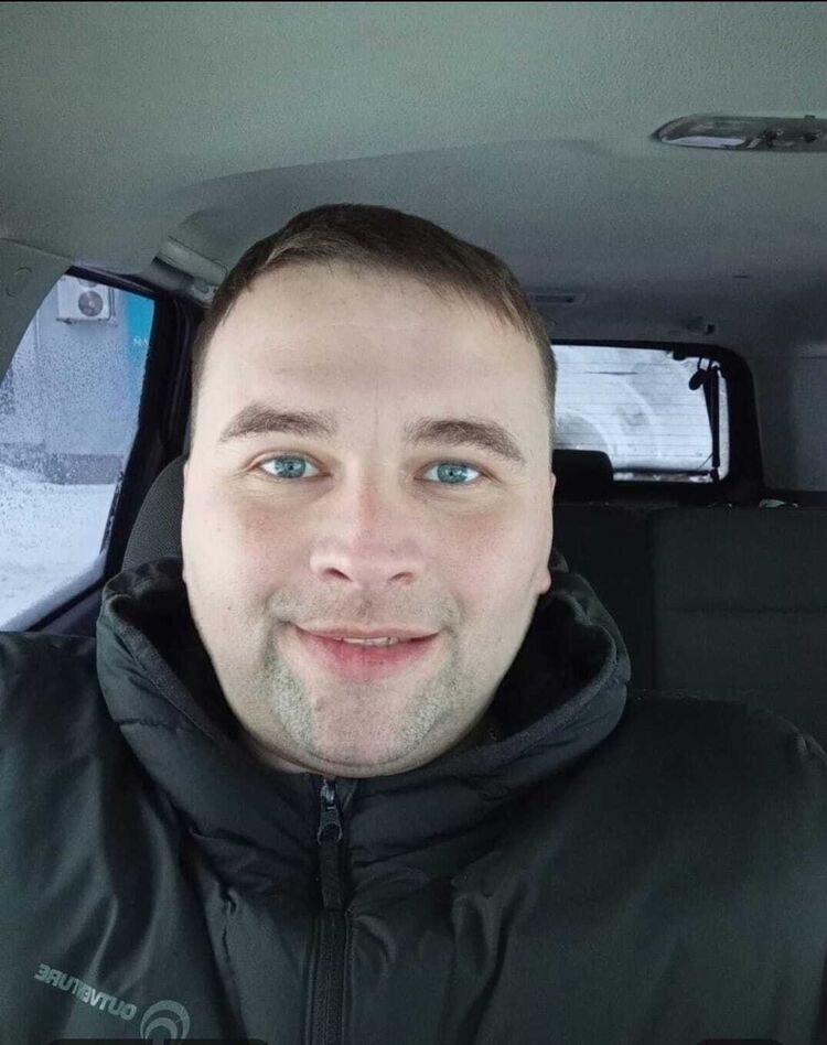  ,   Anton, 35 ,   ,   