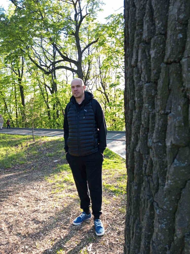  44193018  ALEKSEI, 39 ,     