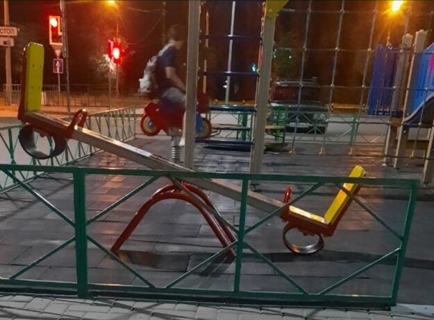  35983698  , 26 ,    