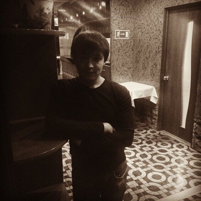  18995338  Aleksey, 29 ,    