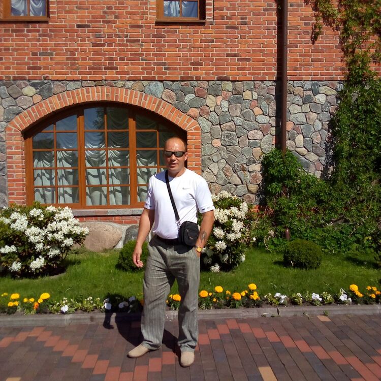  14489088  Andrei, 43 ,    