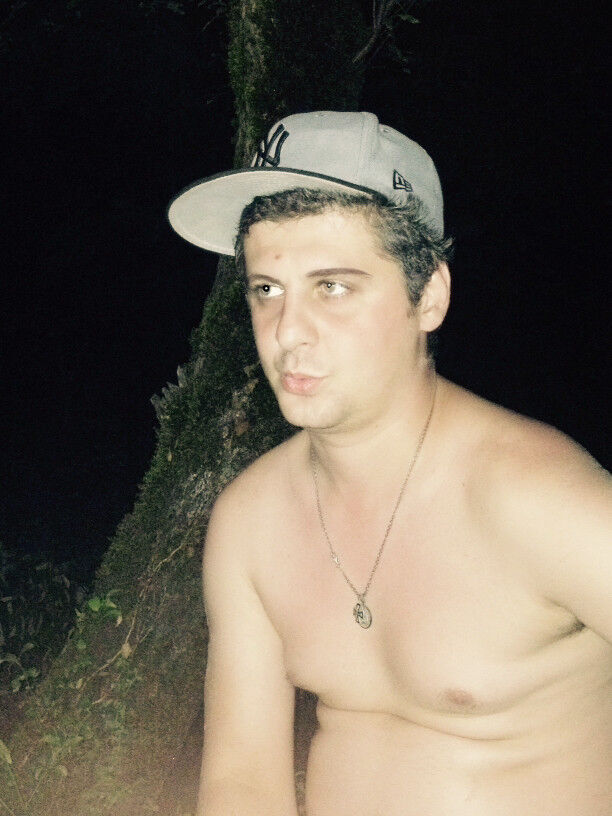  8322188  Bachi, 34 ,    