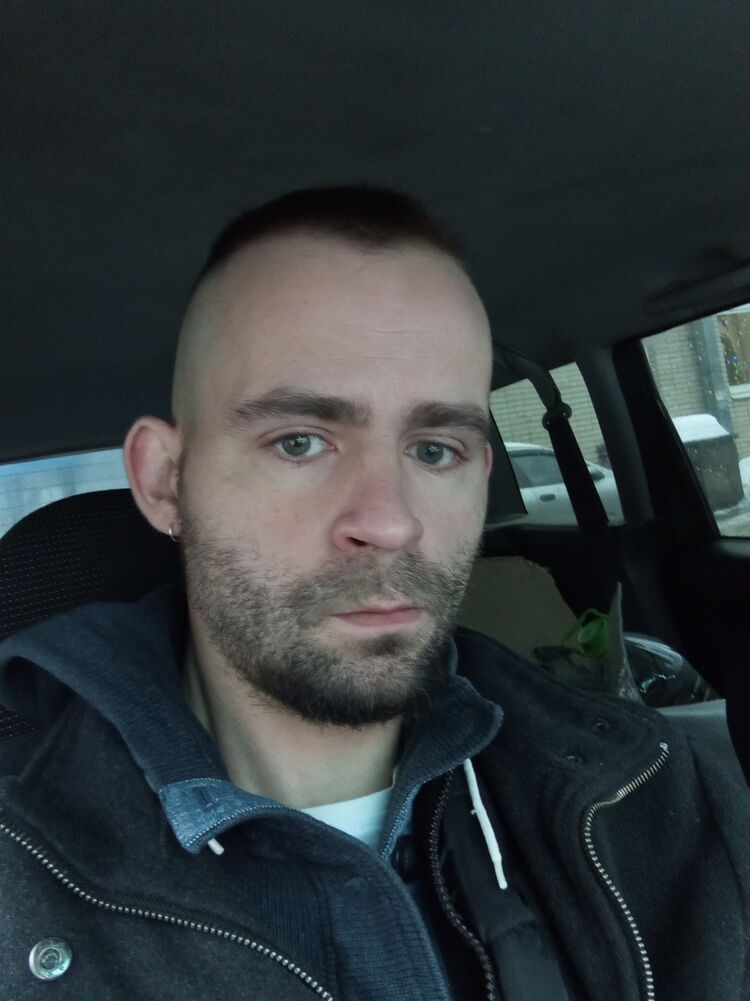  44161138  , 37 ,    
