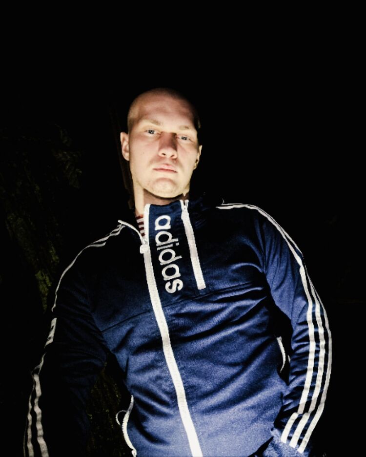  ,   Vladimir, 23 ,   ,   