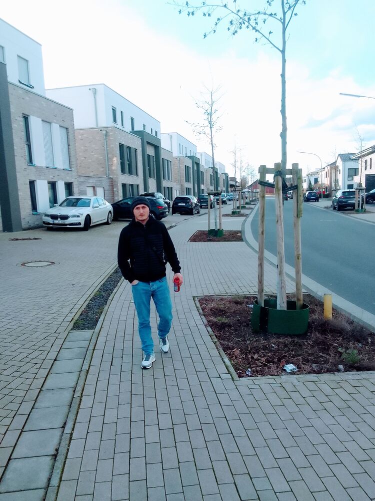  Dortmund,   Davit, 30 ,   ,   