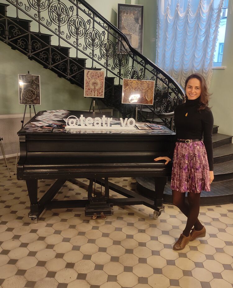  26967728  , 33 ,    -