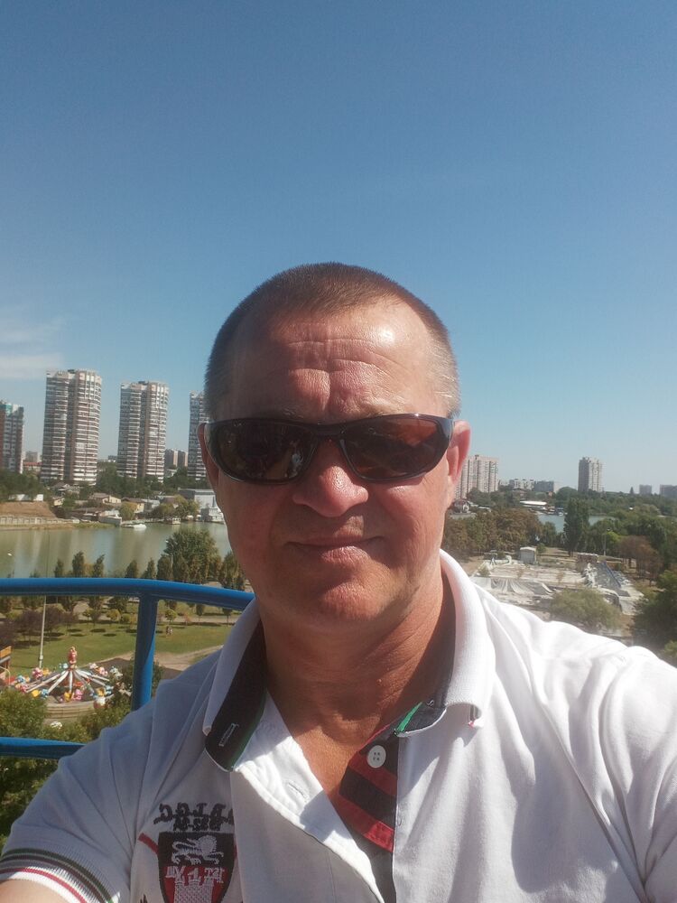  29190618  Gennady, 50 ,    