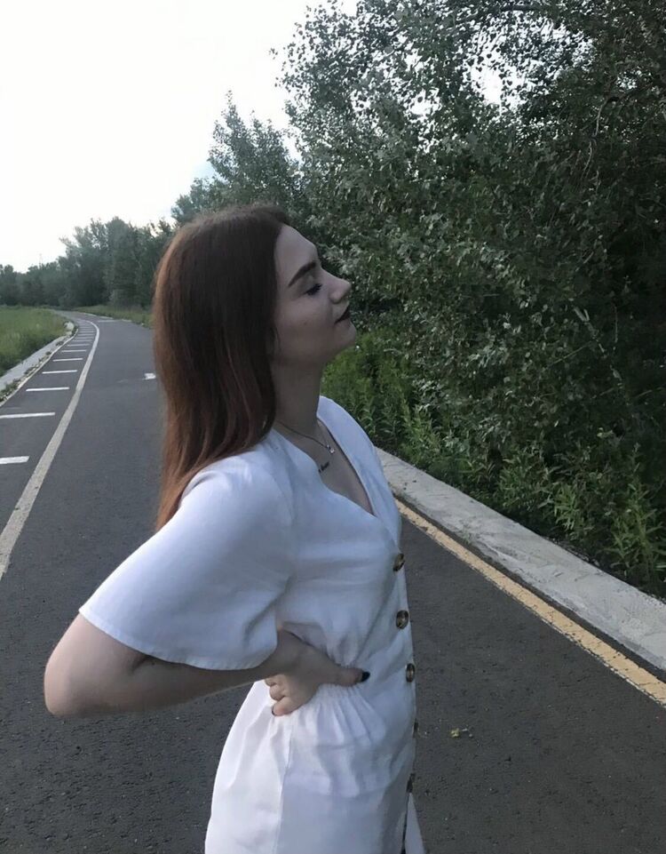  29960968  Alina, 23 ,    