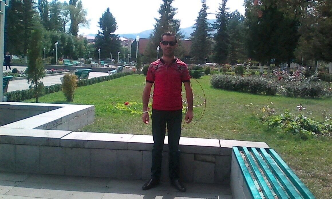  6543498  Michael, 47 ,    