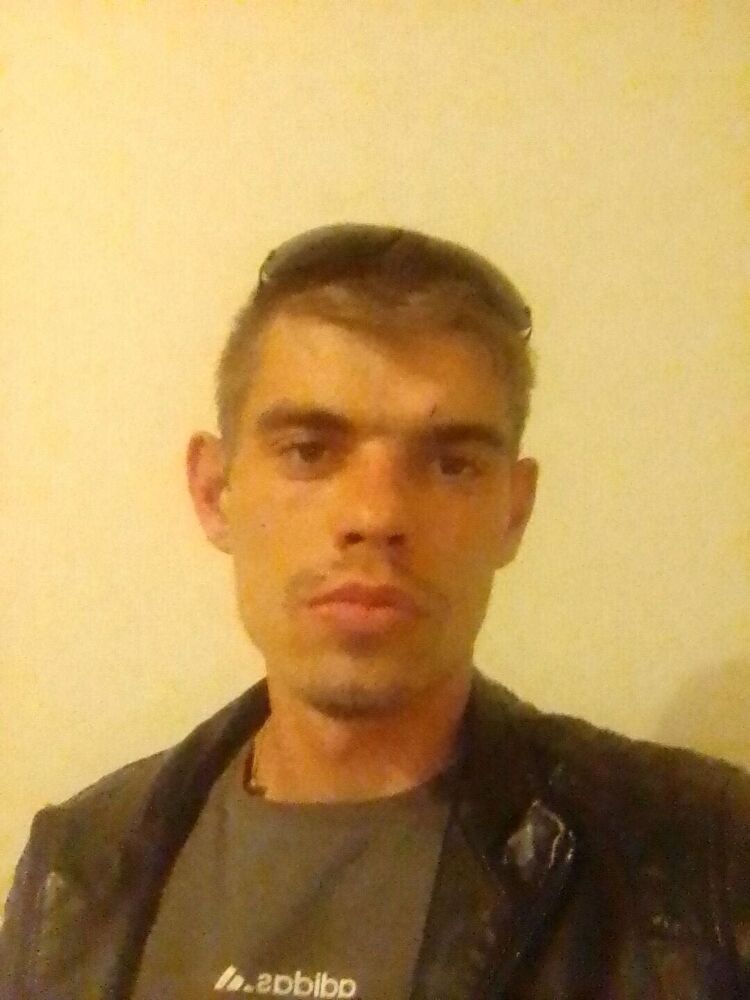  37711598  Ը, 31 ,    