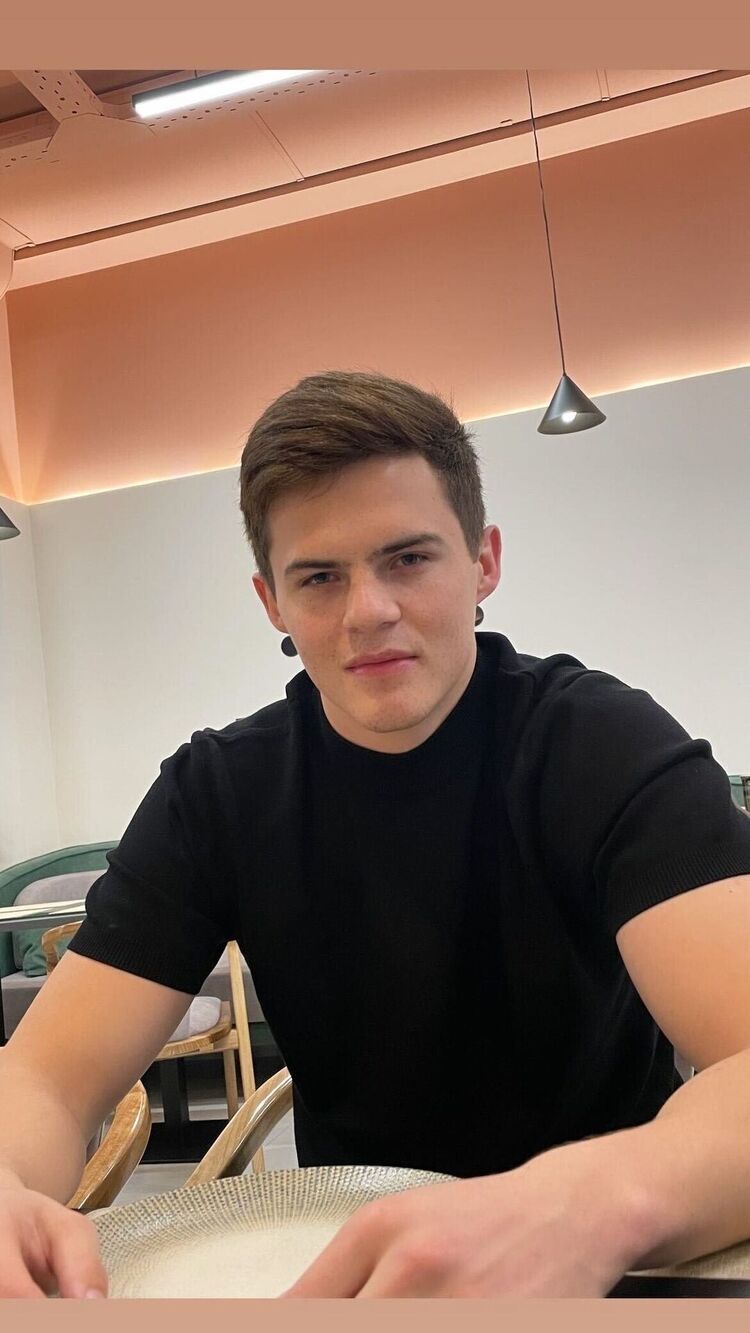  52523428  Jamshid, 22 ,    