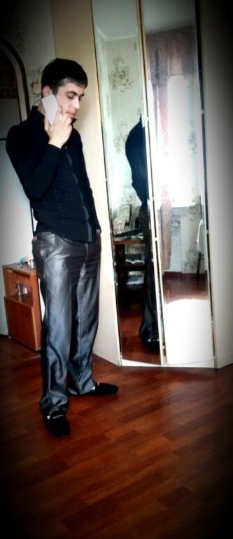  8586308  Artyr, 34 ,    