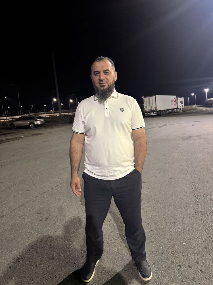  54153668  , 40 ,    