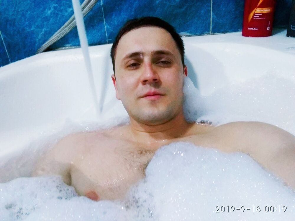  ,   Aziz, 33 ,   ,   , c 