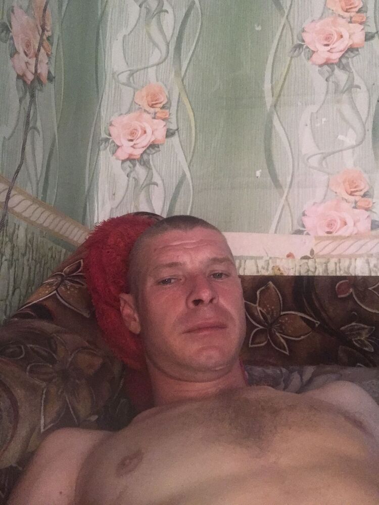  44308438  , 34 ,    