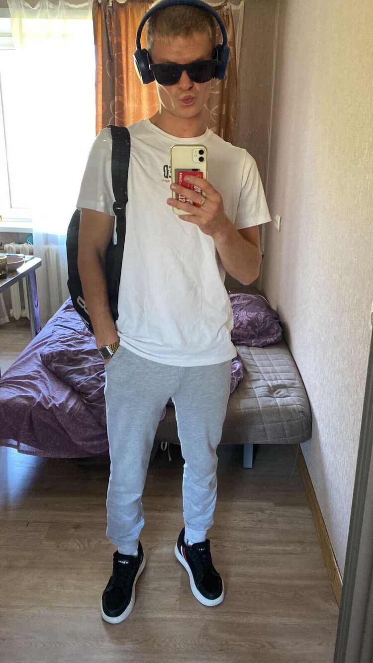  52966968  , 30 ,    