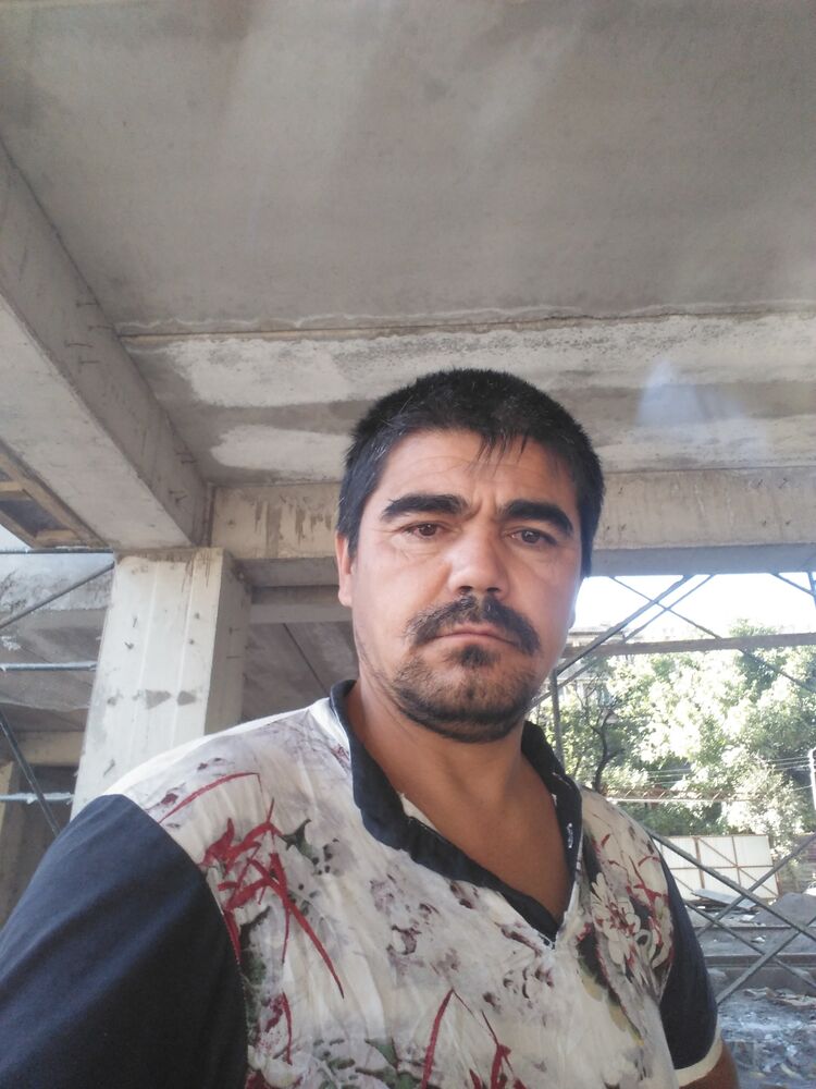  23226378  Hamid, 44 ,    