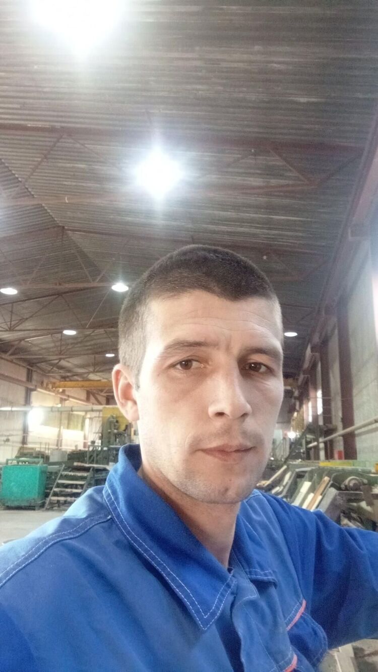  49298978  , 32 ,    