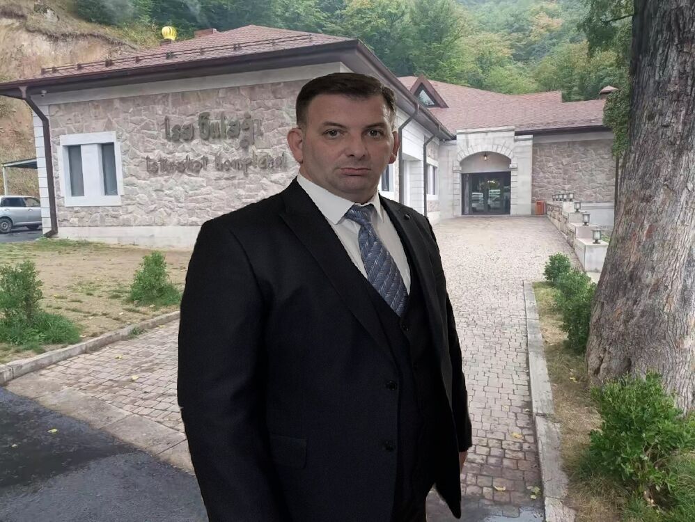  ,   Fuad, 46 ,   ,   , 