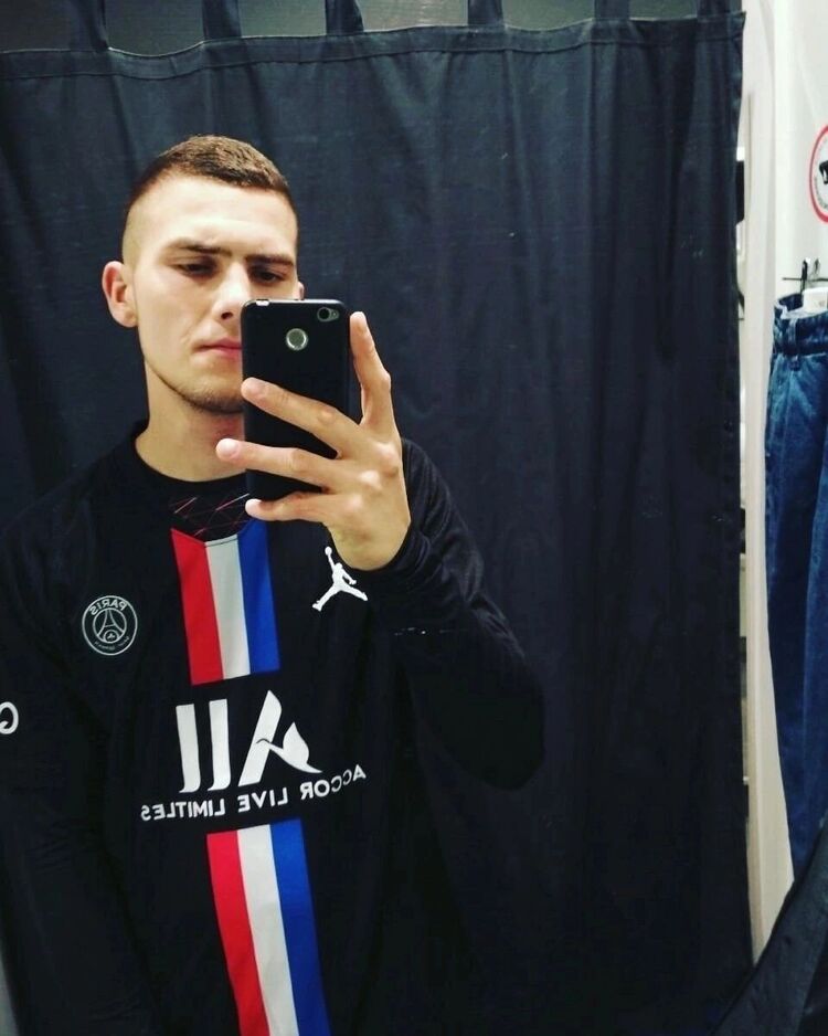 ���� 42037818 ����� �������, 22 ����, ���� ���������� � �������������