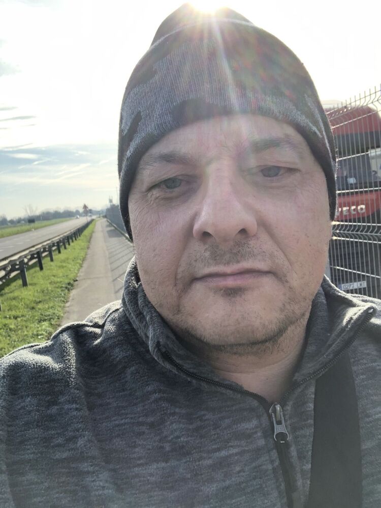  36773998  Franco, 55 ,    Milan