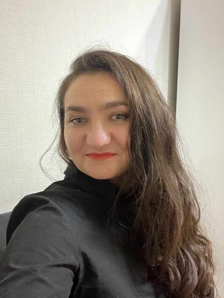  27220138  , 38 ,    -