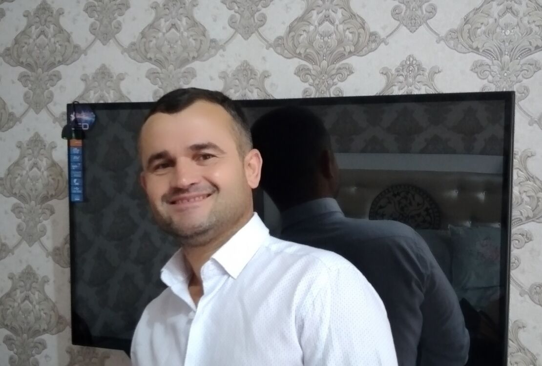  31179038  Alim, 43 ,    Praha