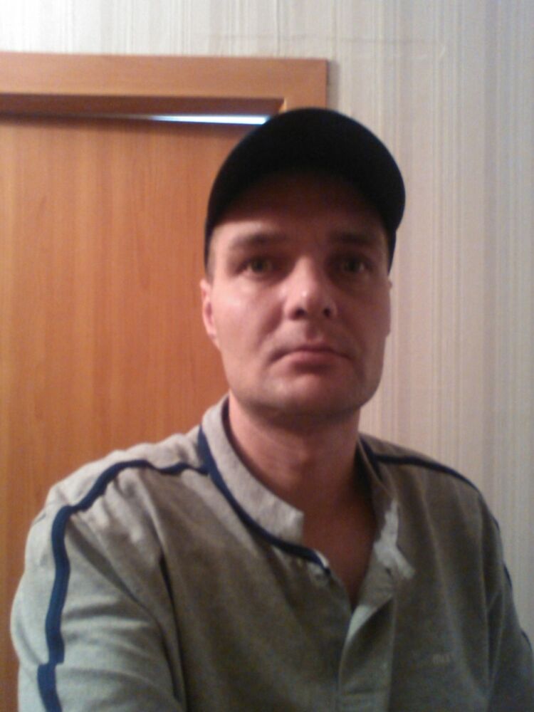  7530988  Alex, 44 ,    