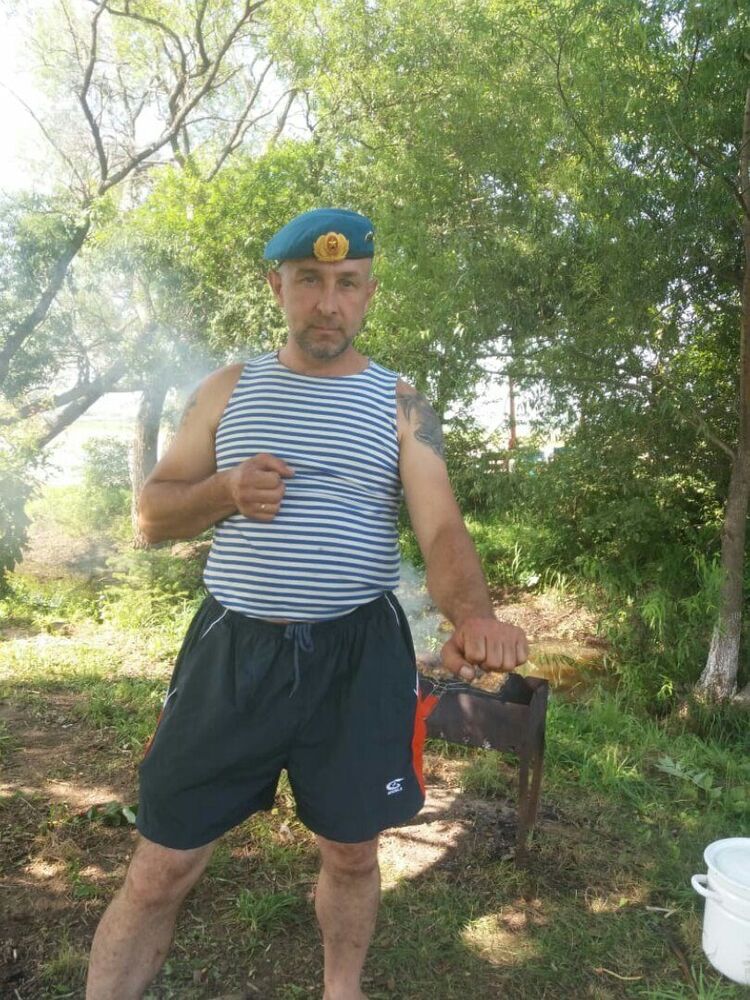  23687848  , 52 ,    