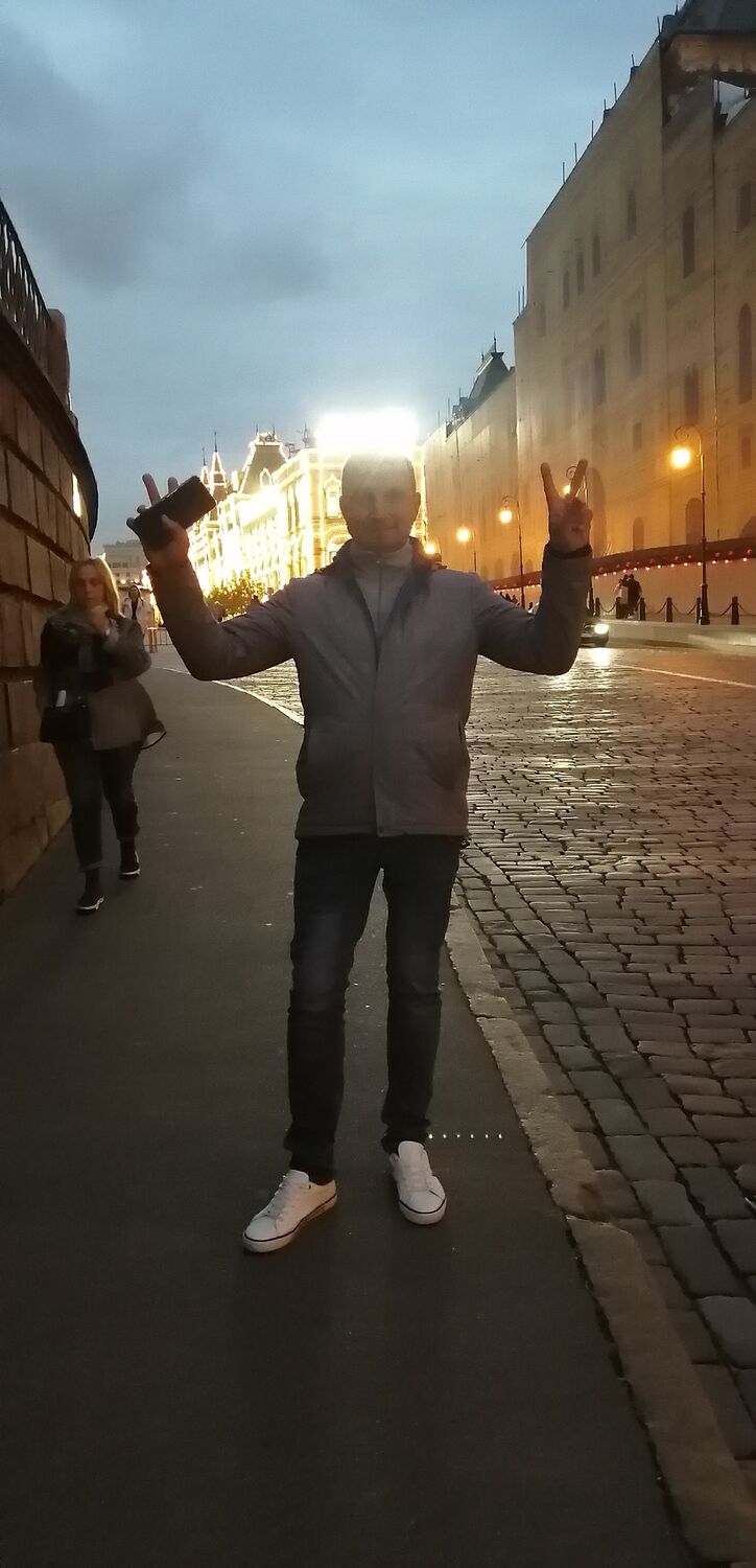  ,   Dima, 40 ,   ,   