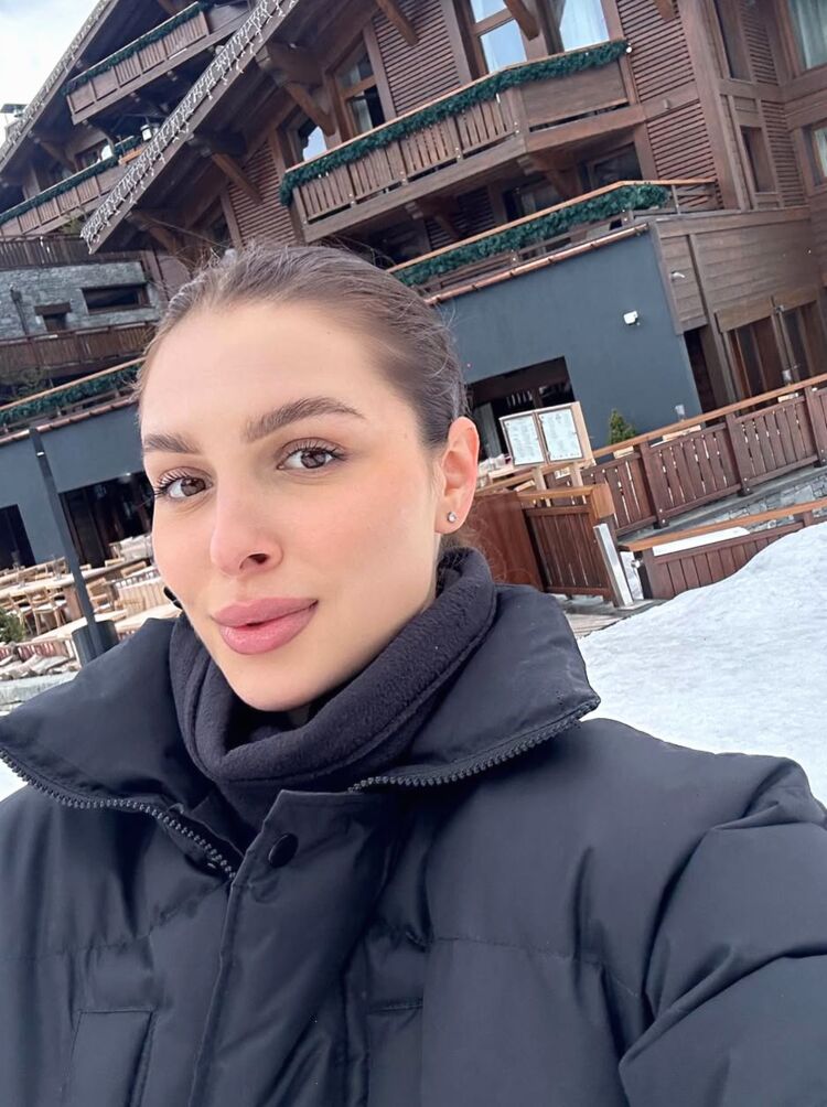  ,   , 28 ,   ,   