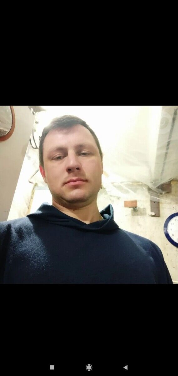  20344108  Sergey, 40 ,    