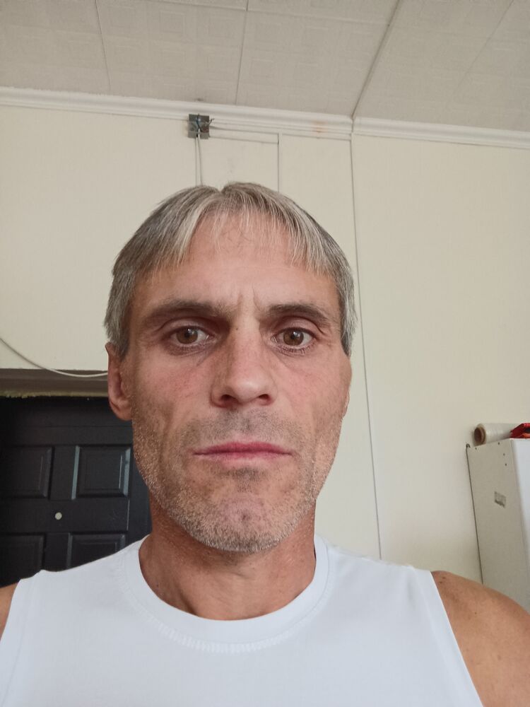  28251718  , 44 ,    