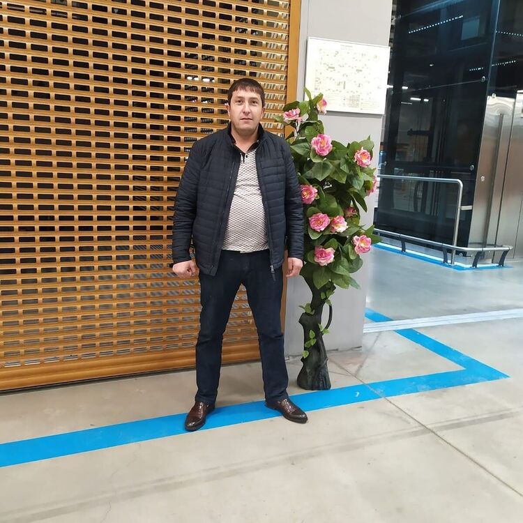  ,   Ali, 44 ,   ,   , c , 