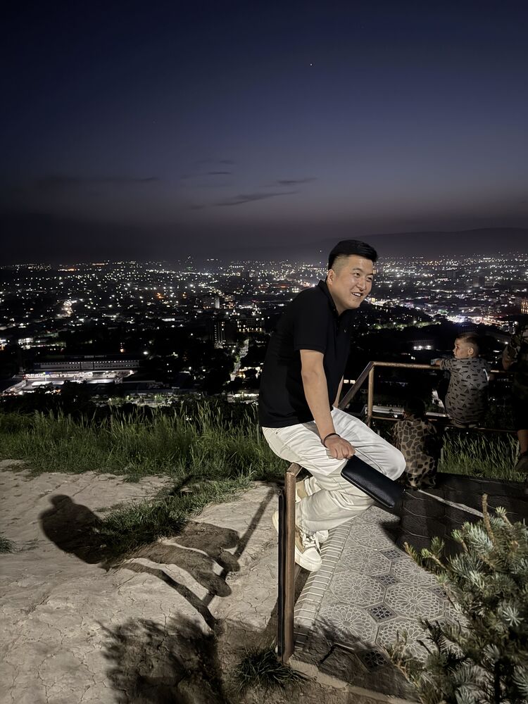  51445028  , 27 ,    -