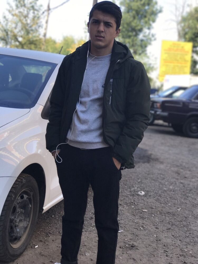  10443618  , 28 ,    