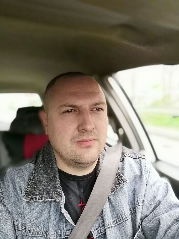  36404688  , 44 ,    